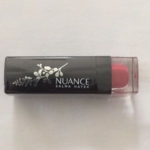 Salma Hayek NUANCE color vibrance lipstick